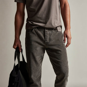 Relaxed Fit 5-Pocket Corduroy Pant in Rust