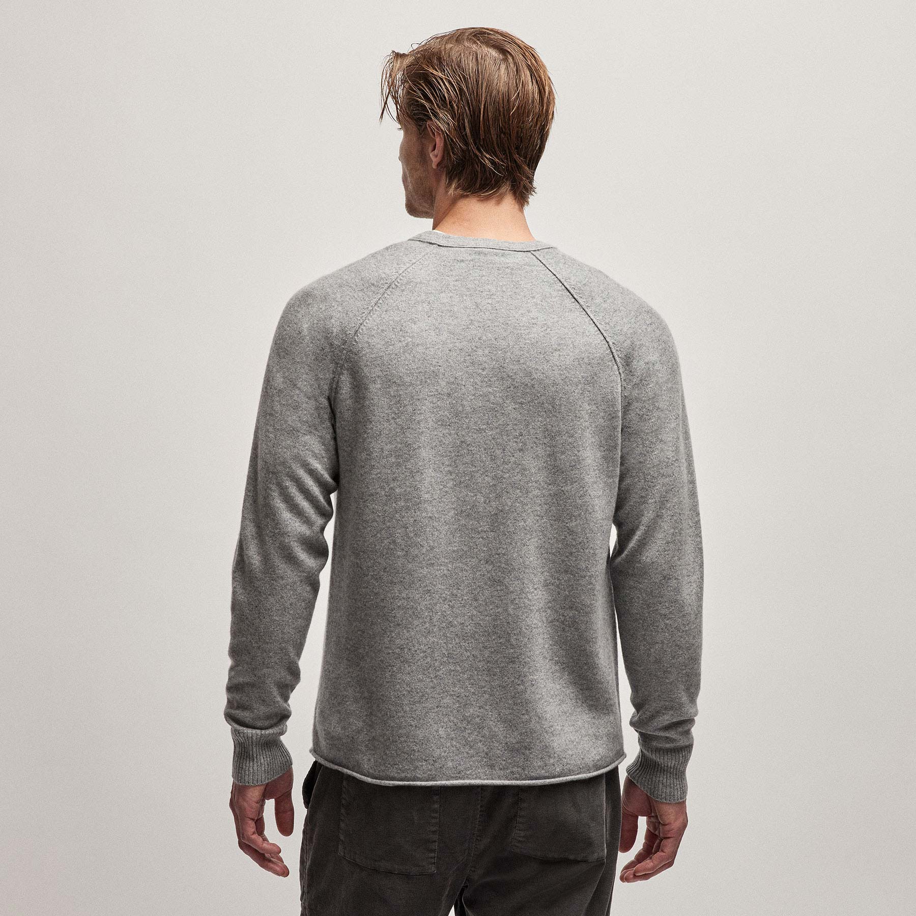 Recycled Cashmere Raglan - Coal | James Perse Los Angeles