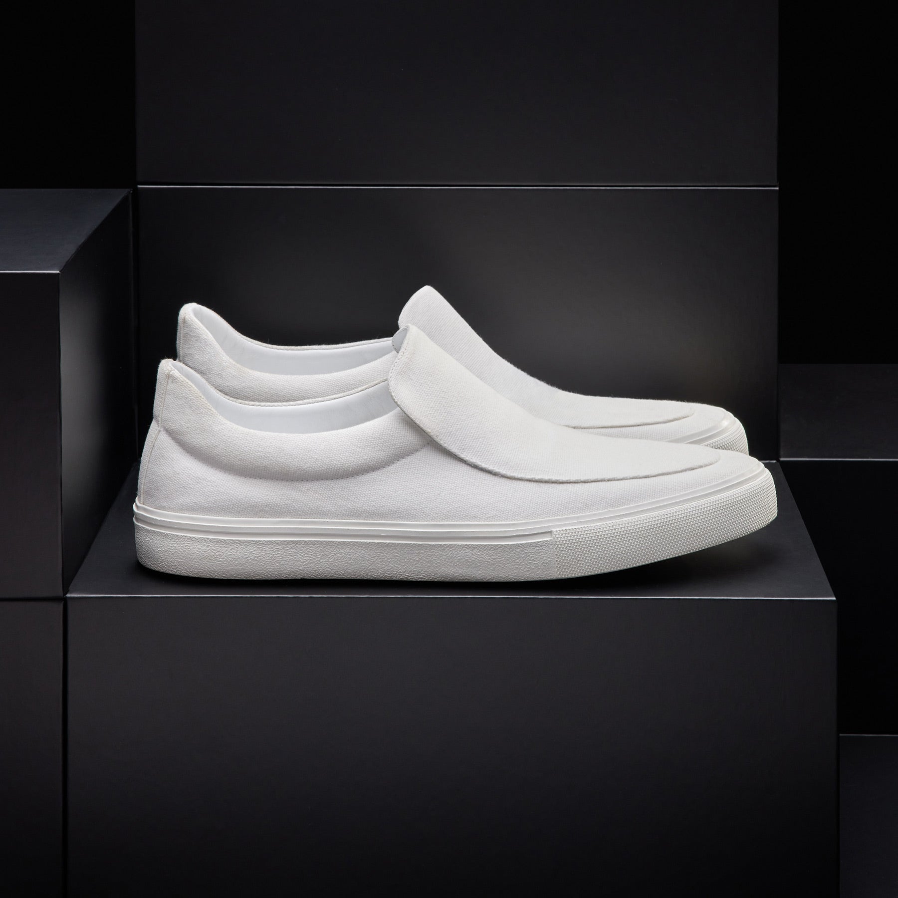 White leather slip on shops tennis shoes