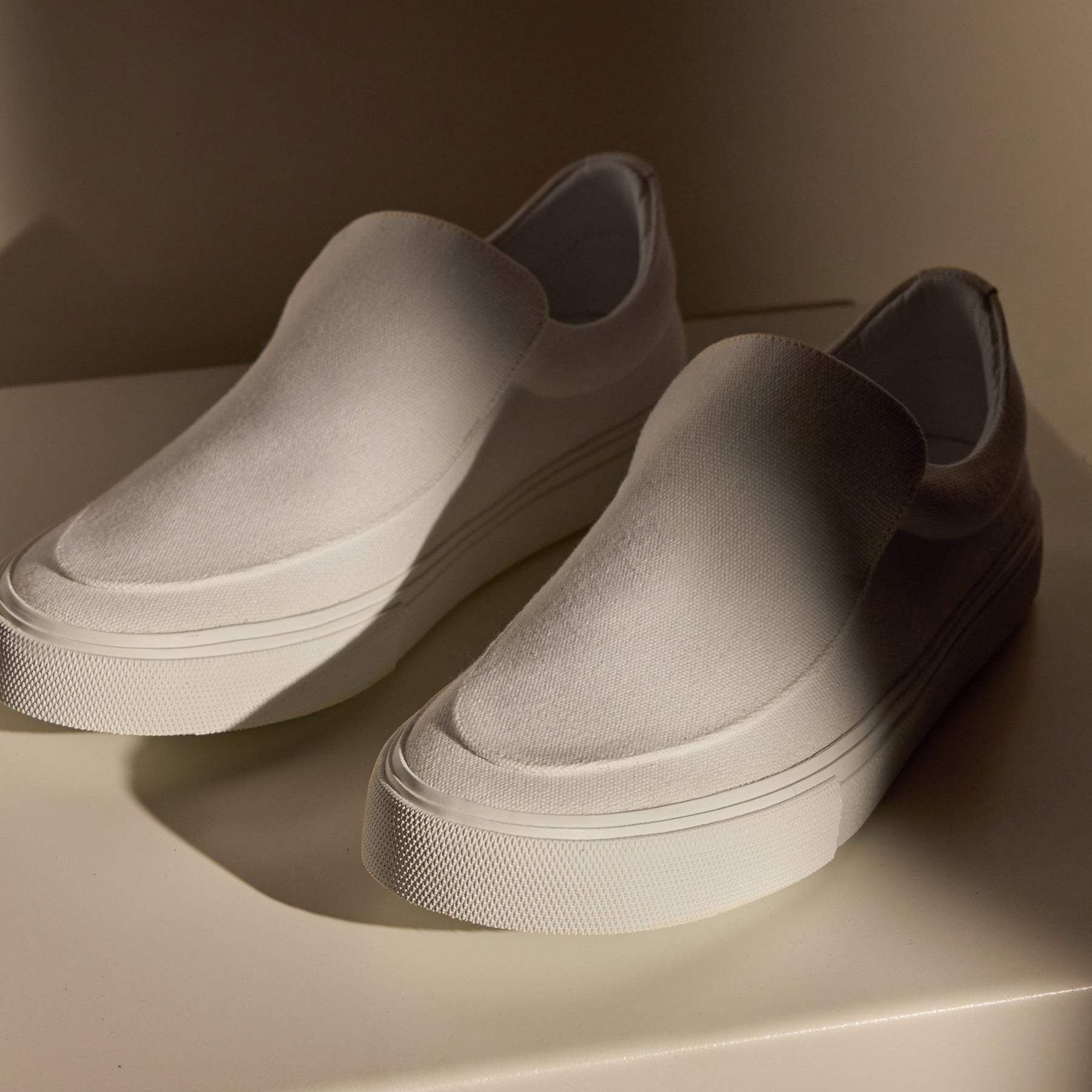 Women’s slip-on canvas shoes in Ocean 2024 Diamond