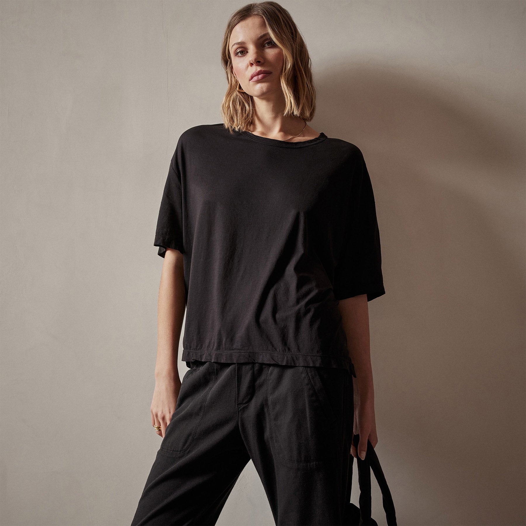 Oversized Boxy Tee - Black | James Perse Los Angeles