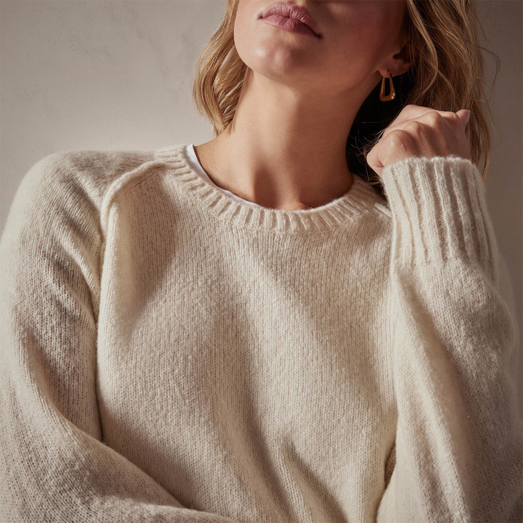 Cashmere Crew Sweater - Ivory | James Perse Los Angeles