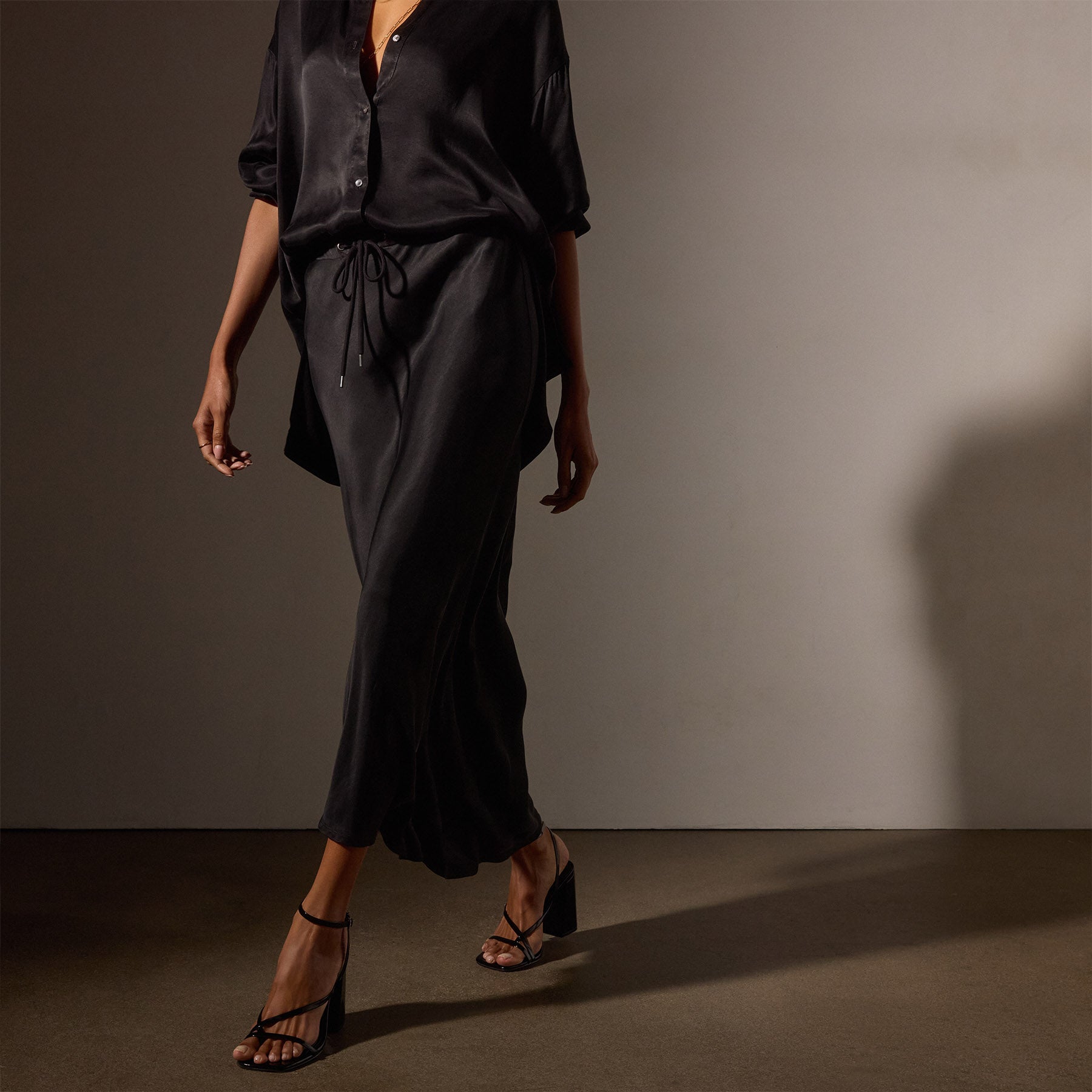 Satin Drawstring Skirt Black James Perse Los Angeles