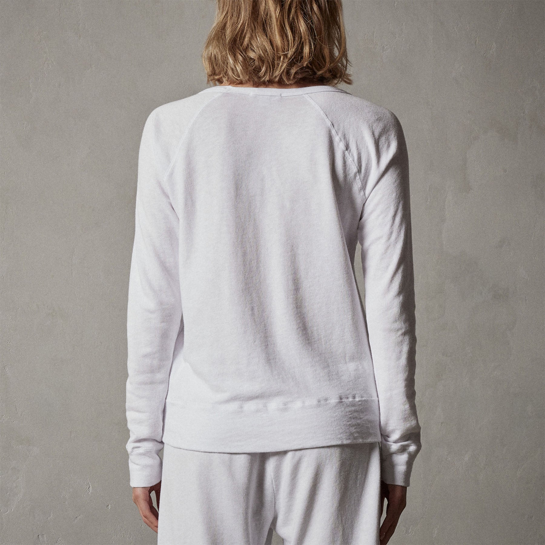 Long Sleeve Women's Crewneck French Terry Sweatshirt - Heather Grey –  Civilianaire