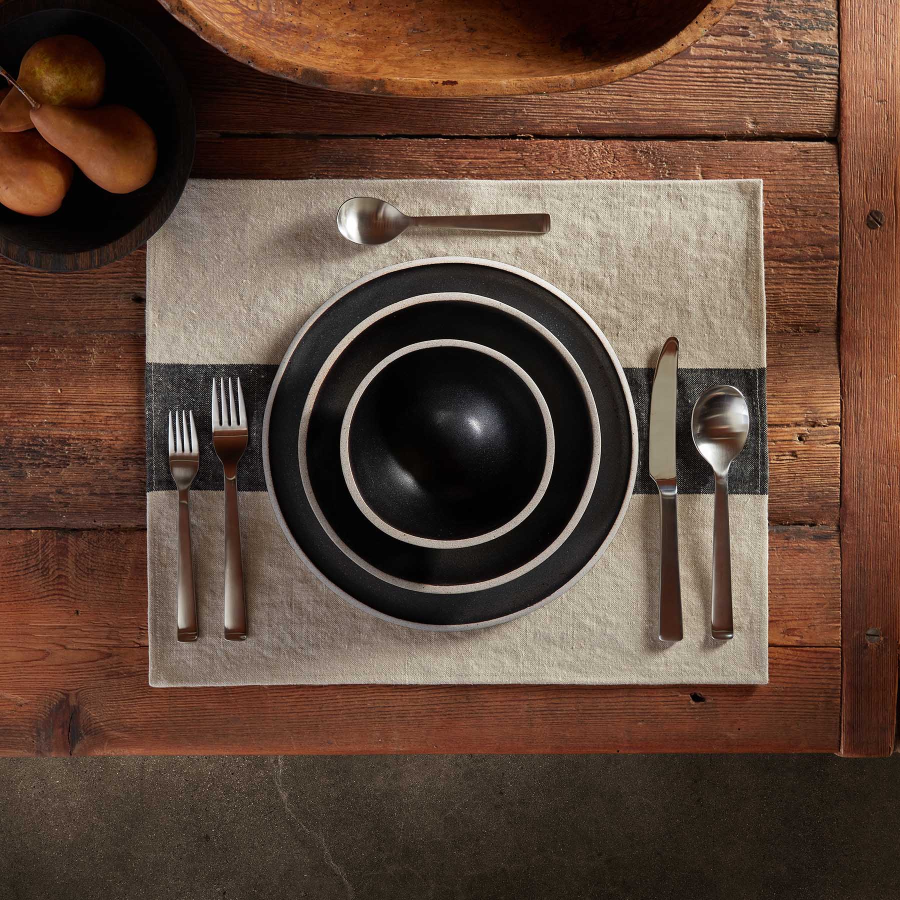 Single Stripe Placemat - Natural/Black | James Perse Los Angeles