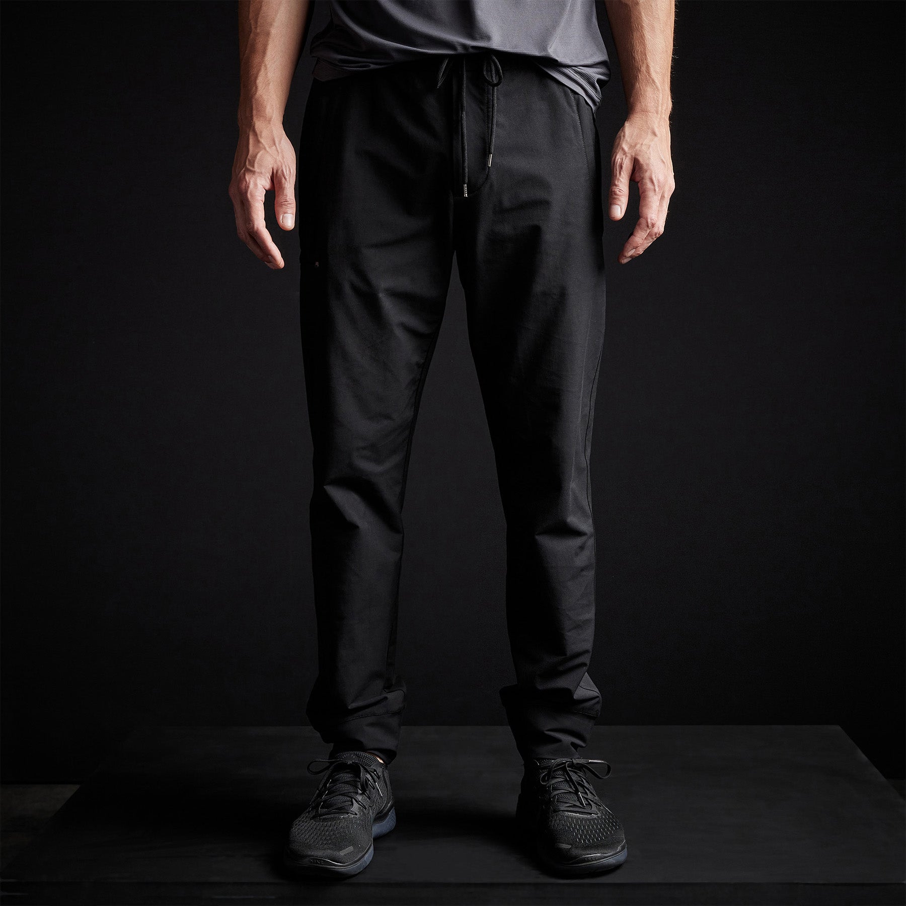 Y/OSEMITE Performance Cotton Pant - Black | James Perse Los Angeles