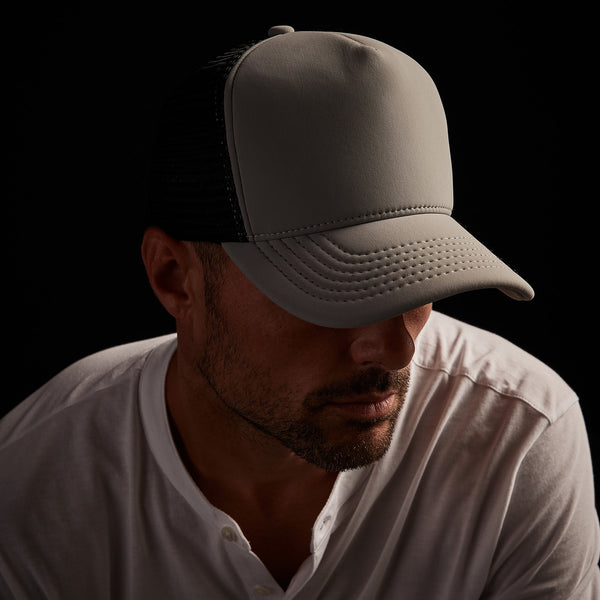 Scuba Trucker Hat - Pale Grey | James Perse Los Angeles