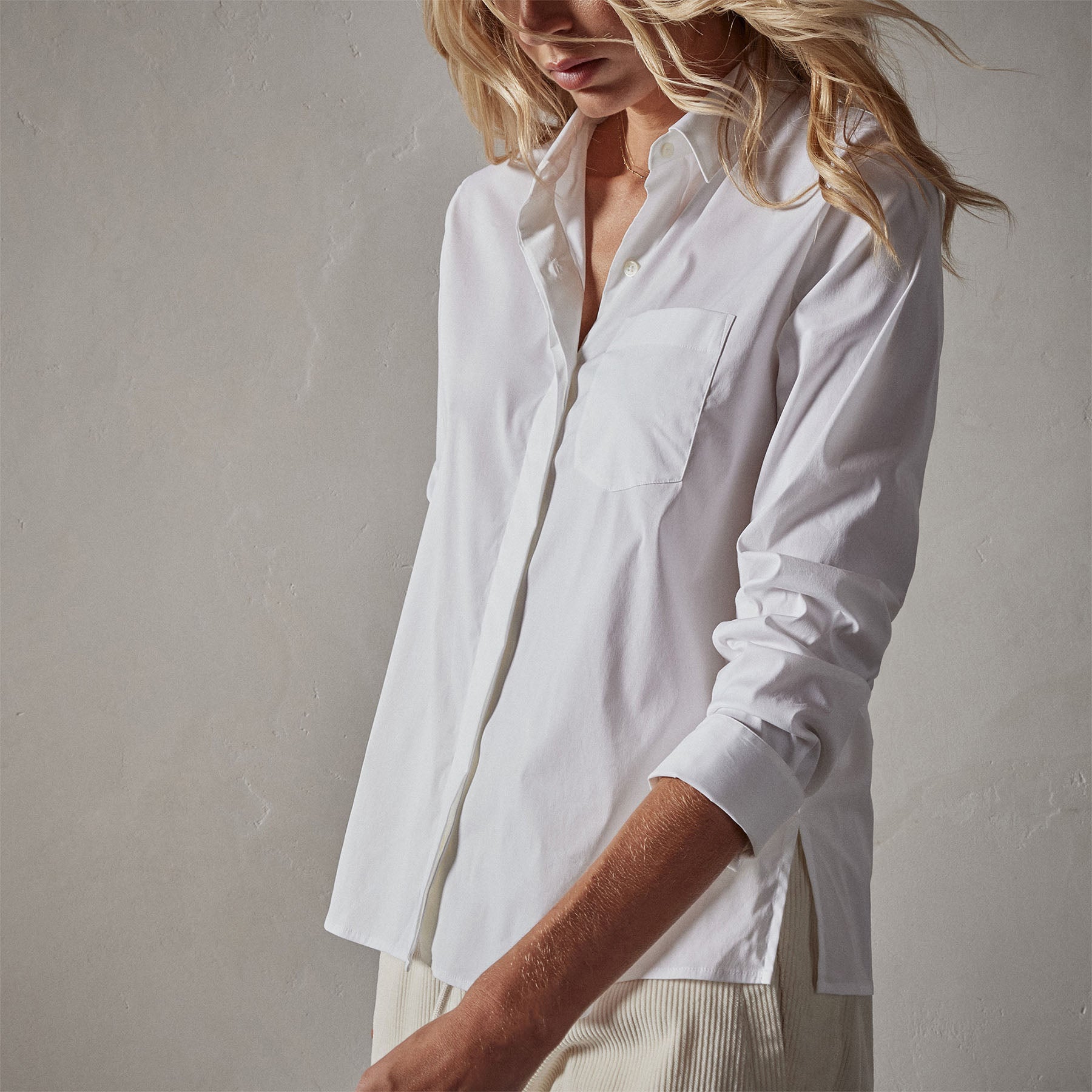 Matte Stretch Poplin Long Sleeve Shirt - White | James Perse Los