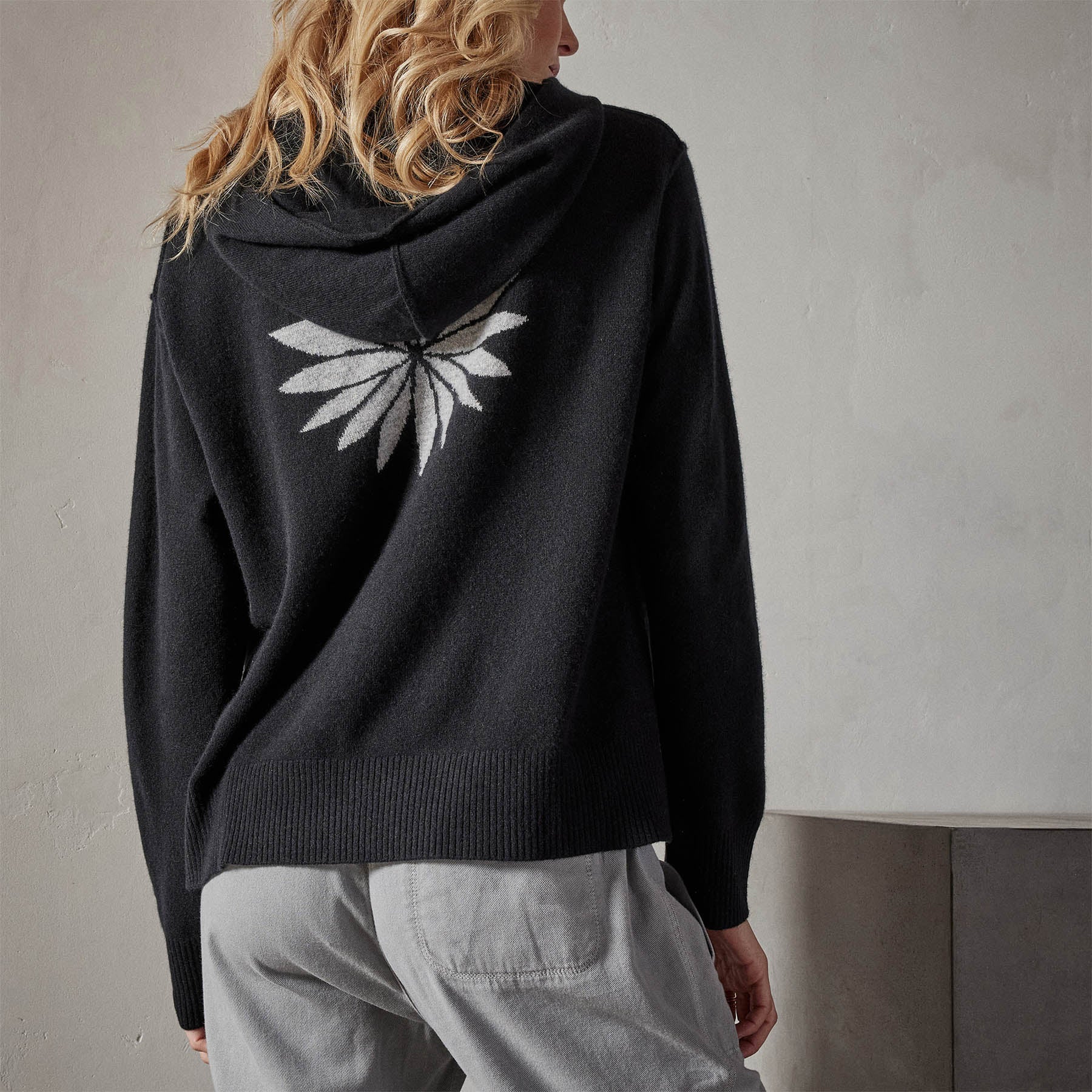 Agave Graphic Hoodie - Black/Heather Grey | James Perse Los