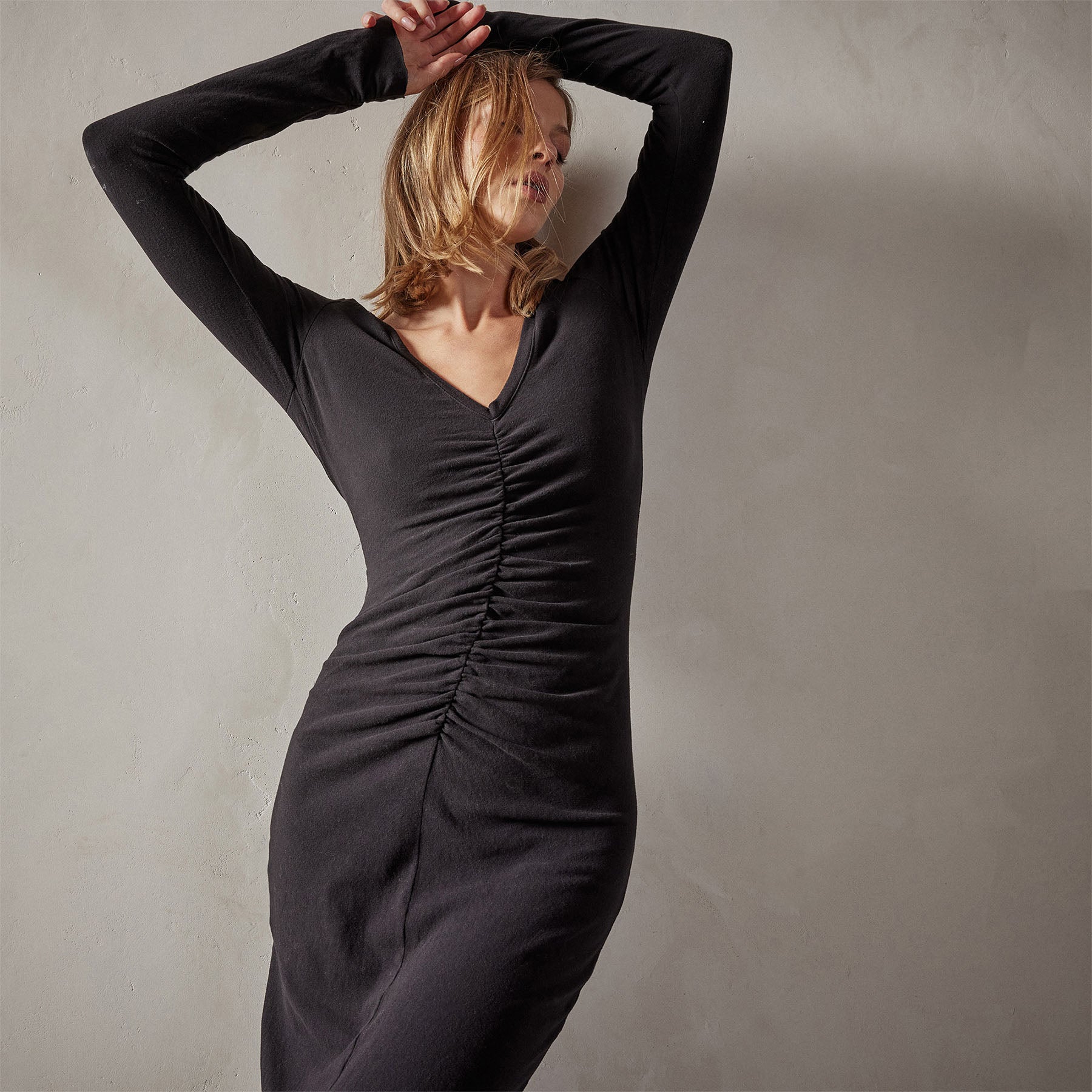 Deep V Front Ruched Dress - Black | James Perse Los Angeles